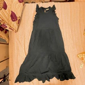 Tiered keyhole back maxi dress